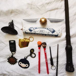Harry Potter/Fantastic Beasts and Where to Find Them Merch Lot